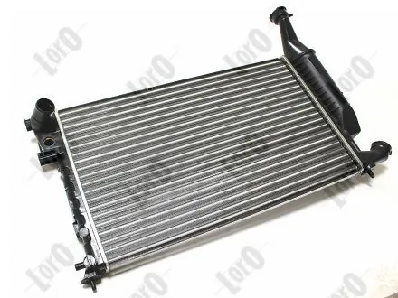Радіатор основний Polcar 235008A9 ціна, від 47.74 USD