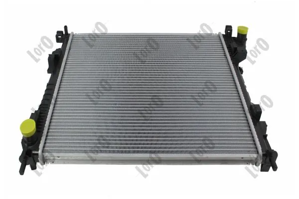 Радіатор охолодження Renault Trafic II