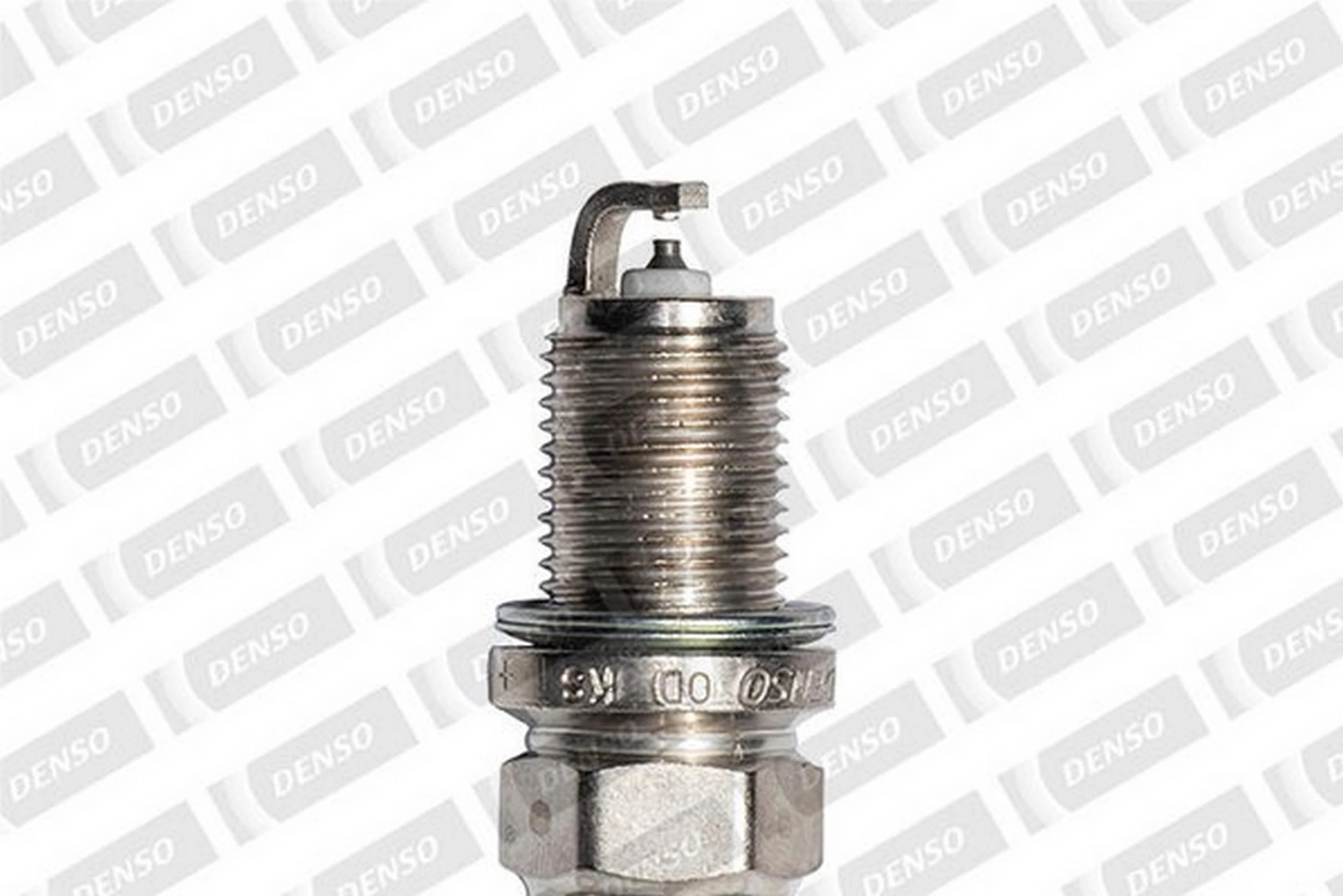 Свічки автомобільні Denso K16TT ціна, від 2.96 USD