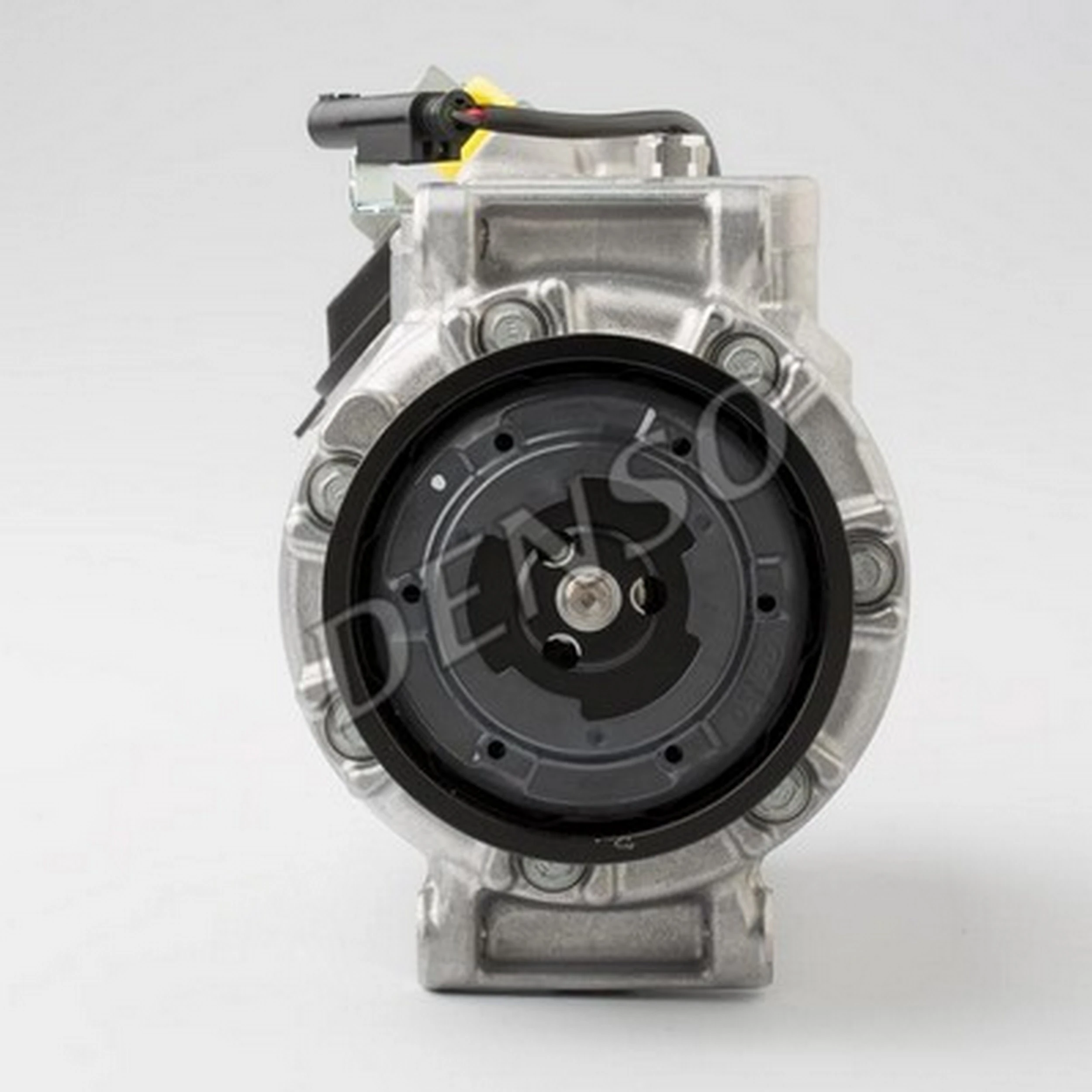 Компресор системи кондиціювання Denso DCP05020 ціна, від 295.75 USD