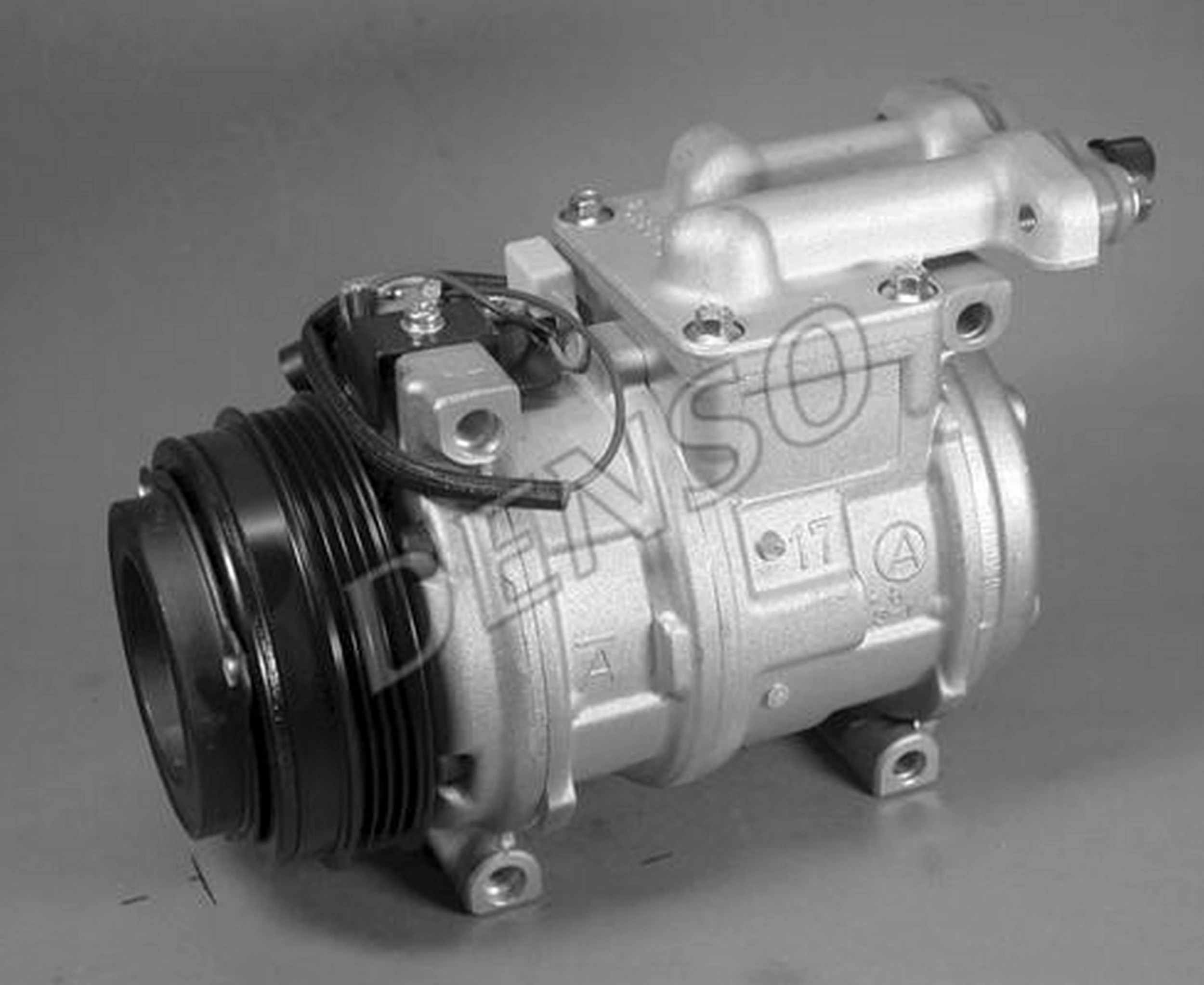 Компресор системи кондиціювання Denso 4472005750 ціна, від 286.60 USD
