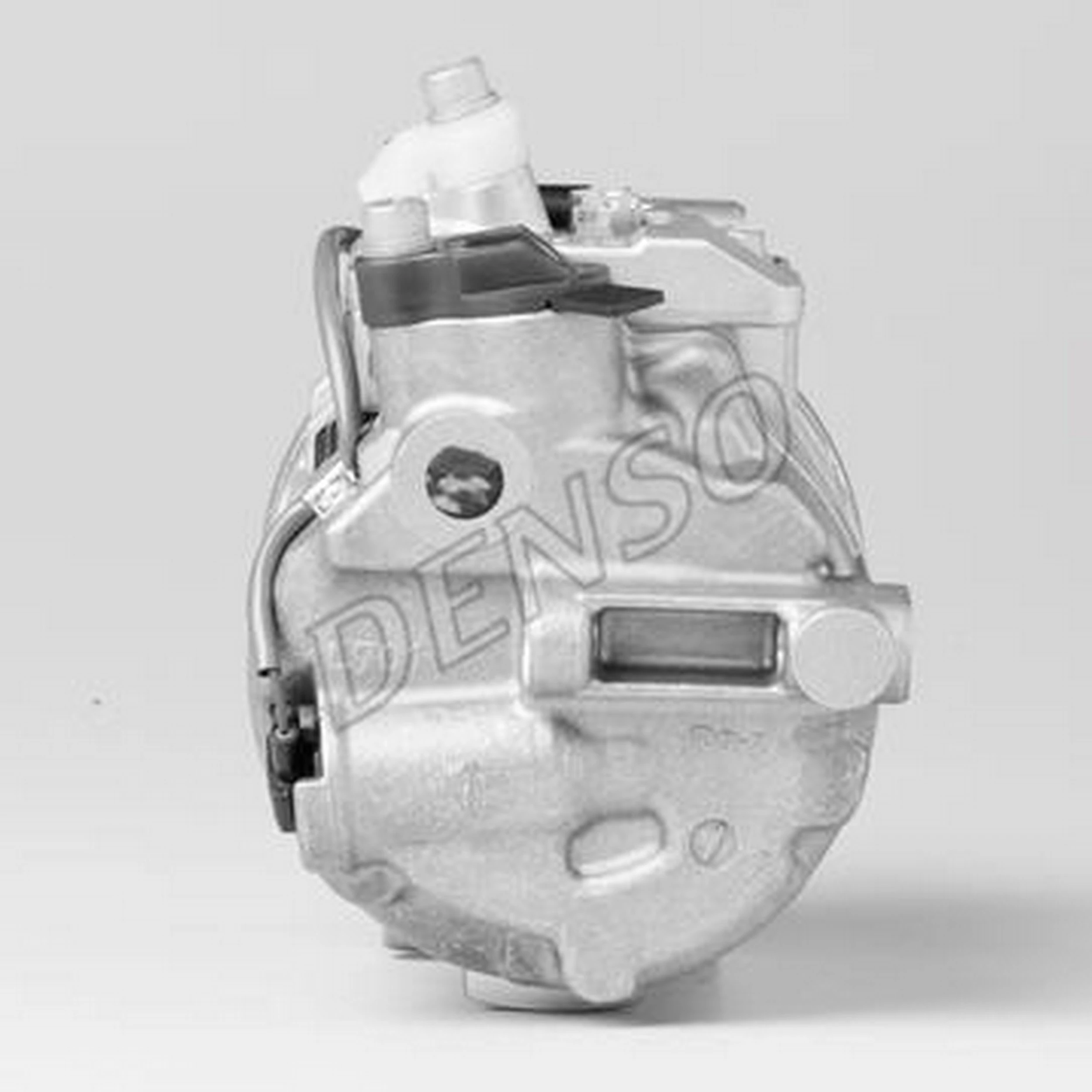 Компресор системи кондиціювання Denso DCP17135 ціна, від 593.92 USD