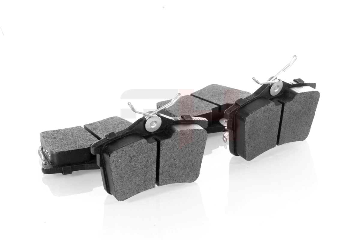 Задні гальмівні колодки GP 104250 ціна, від 16.32 USD