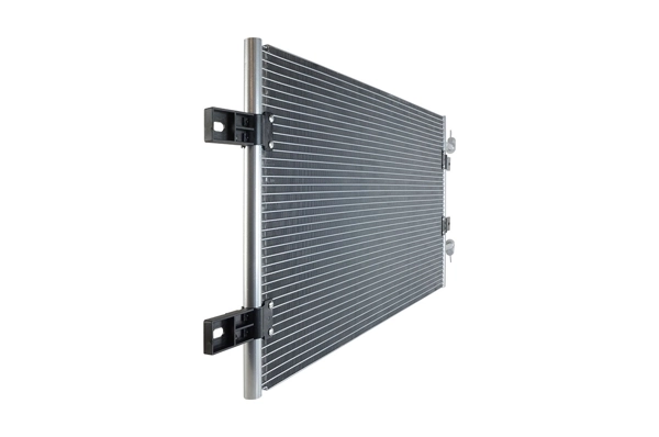 Радіатор охолодження кондиціонера Opel Vivaro A