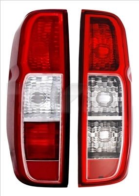  Задня права фара Nissan Navara 