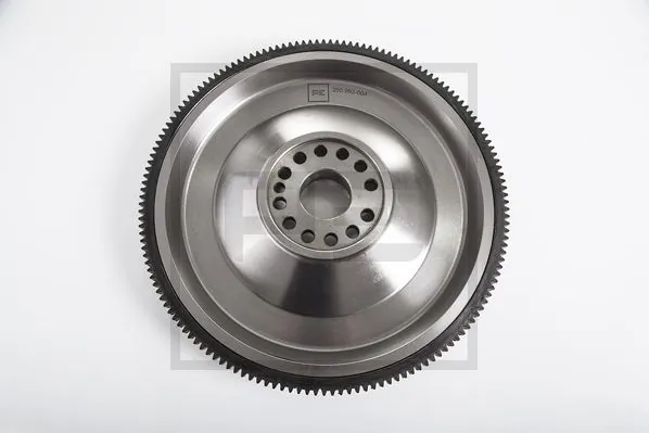 Маховик 25006200 PE Automotive