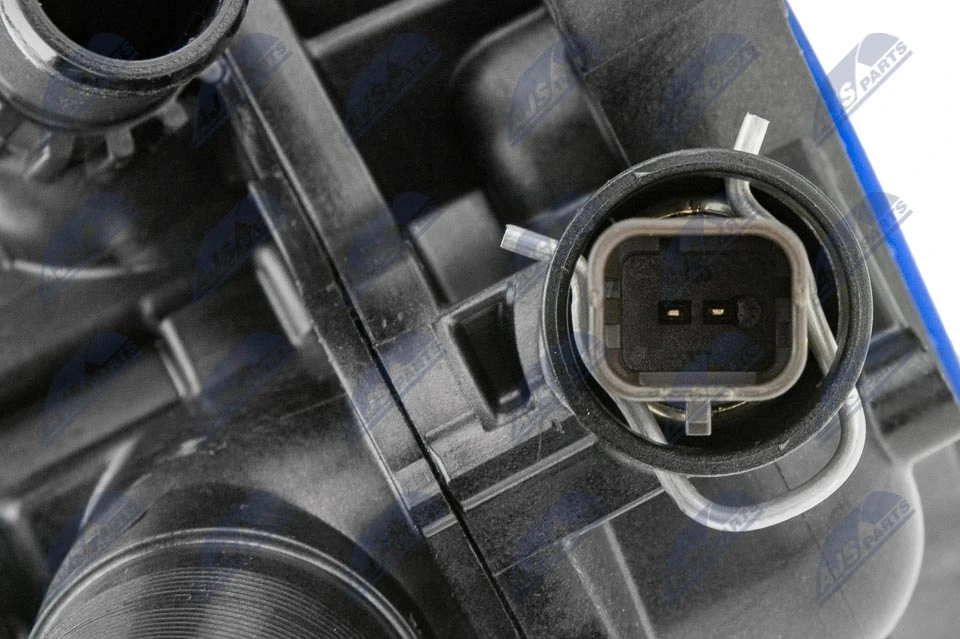  Корпус термостата Peugeot 208 