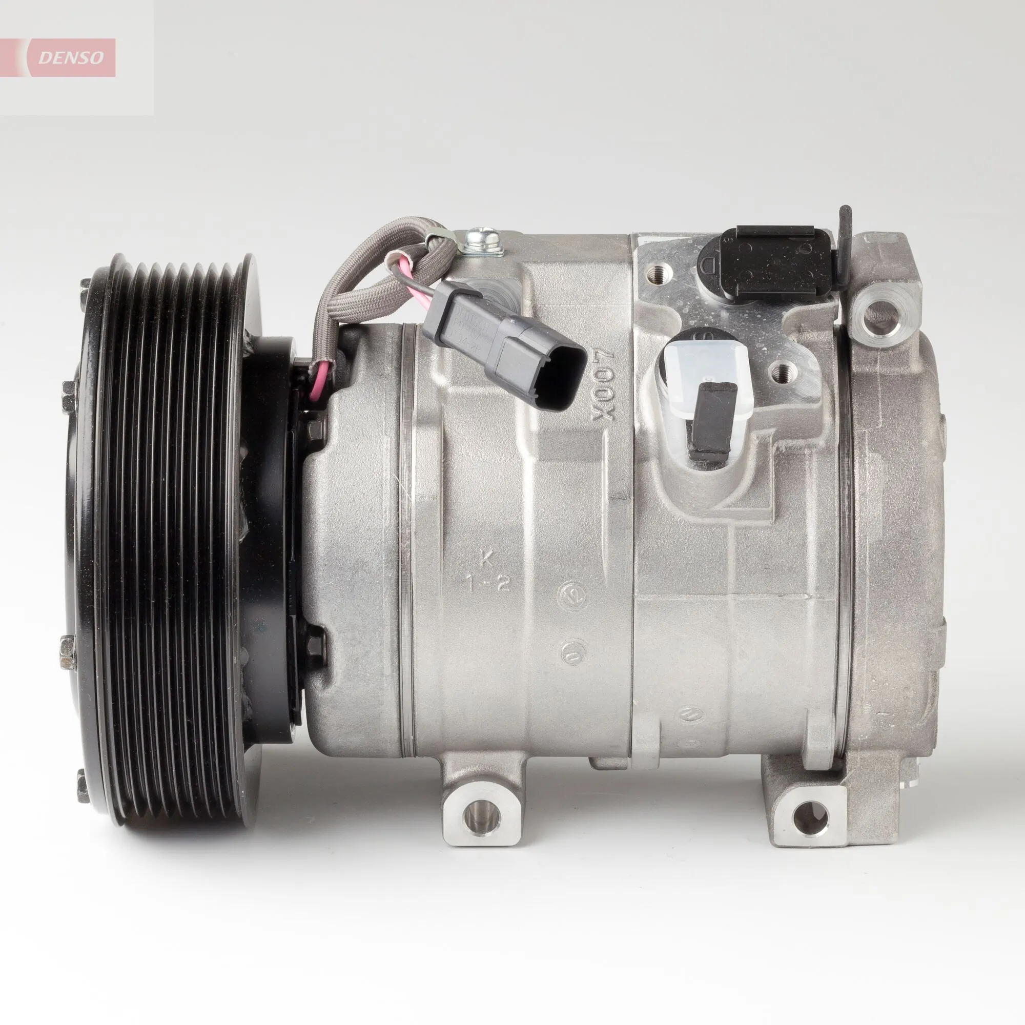 Купити 3050325 Caterpillar Компресор кліматичної установки