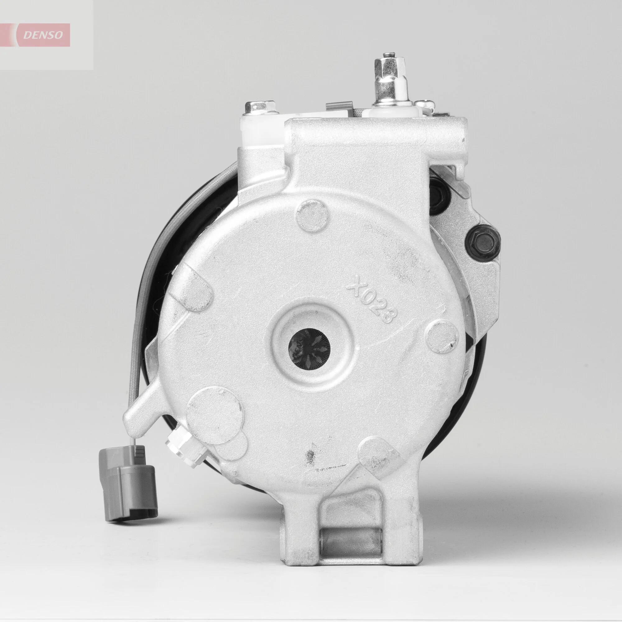 DCP40012 Denso Компресор холодоагенту