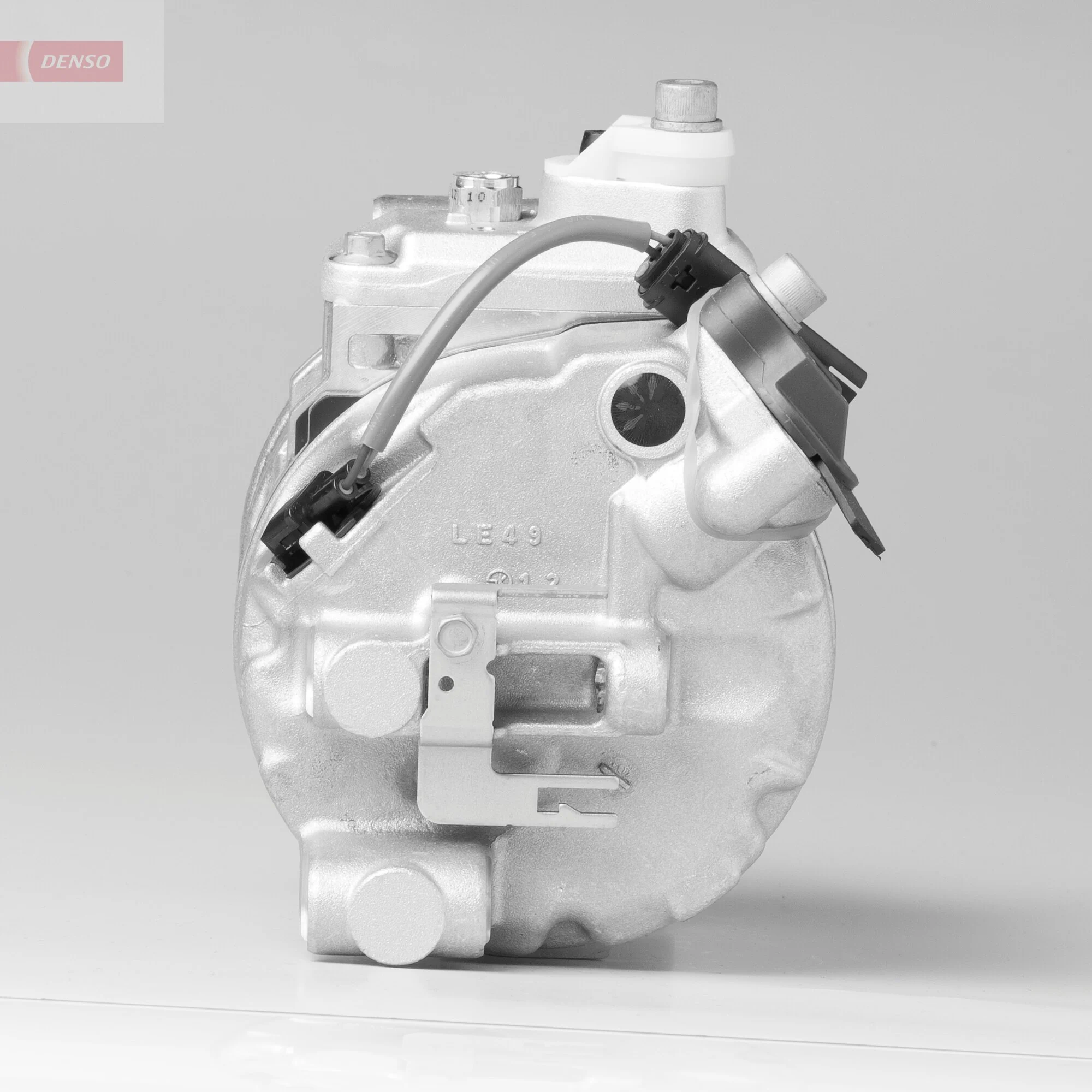 Компресор кондиціонера DCP05080 Denso