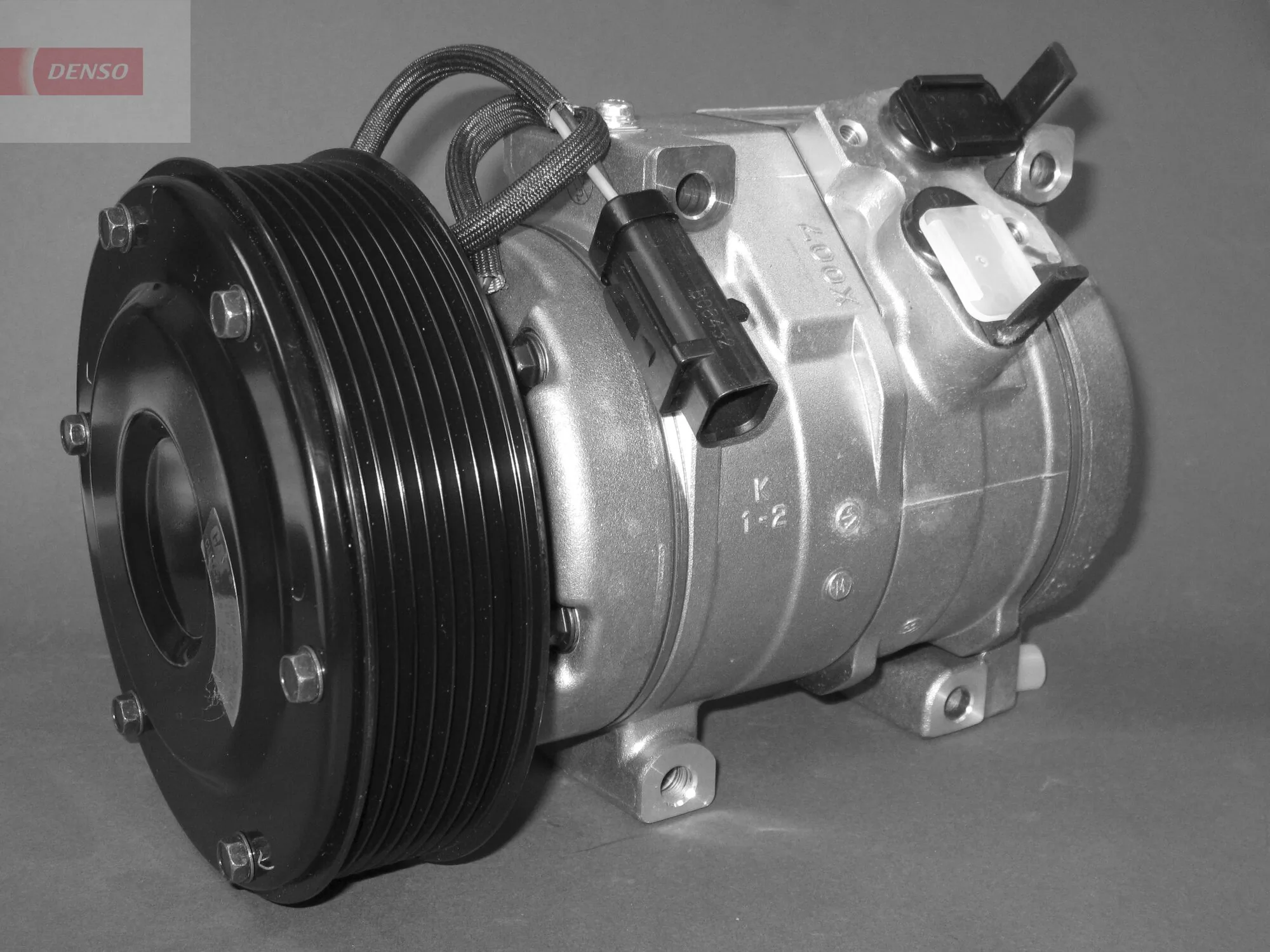 Компресор системи кондиціювання Caterpillar 3050325 ціна, від 287.34 USD