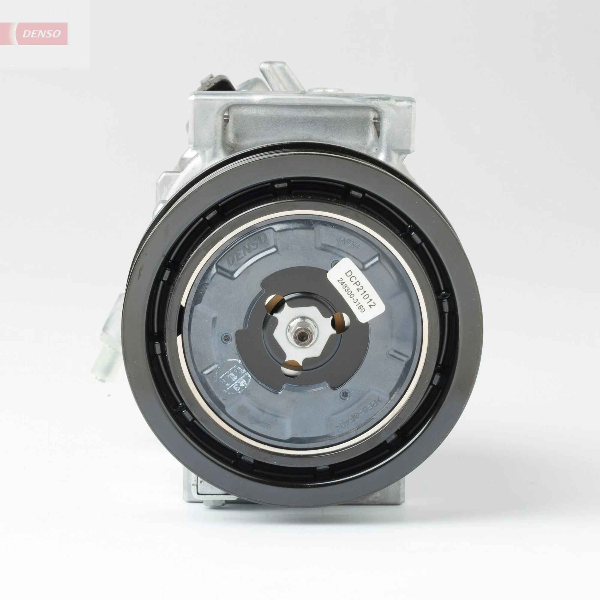Компресор кондиціонера DCP21012 Denso