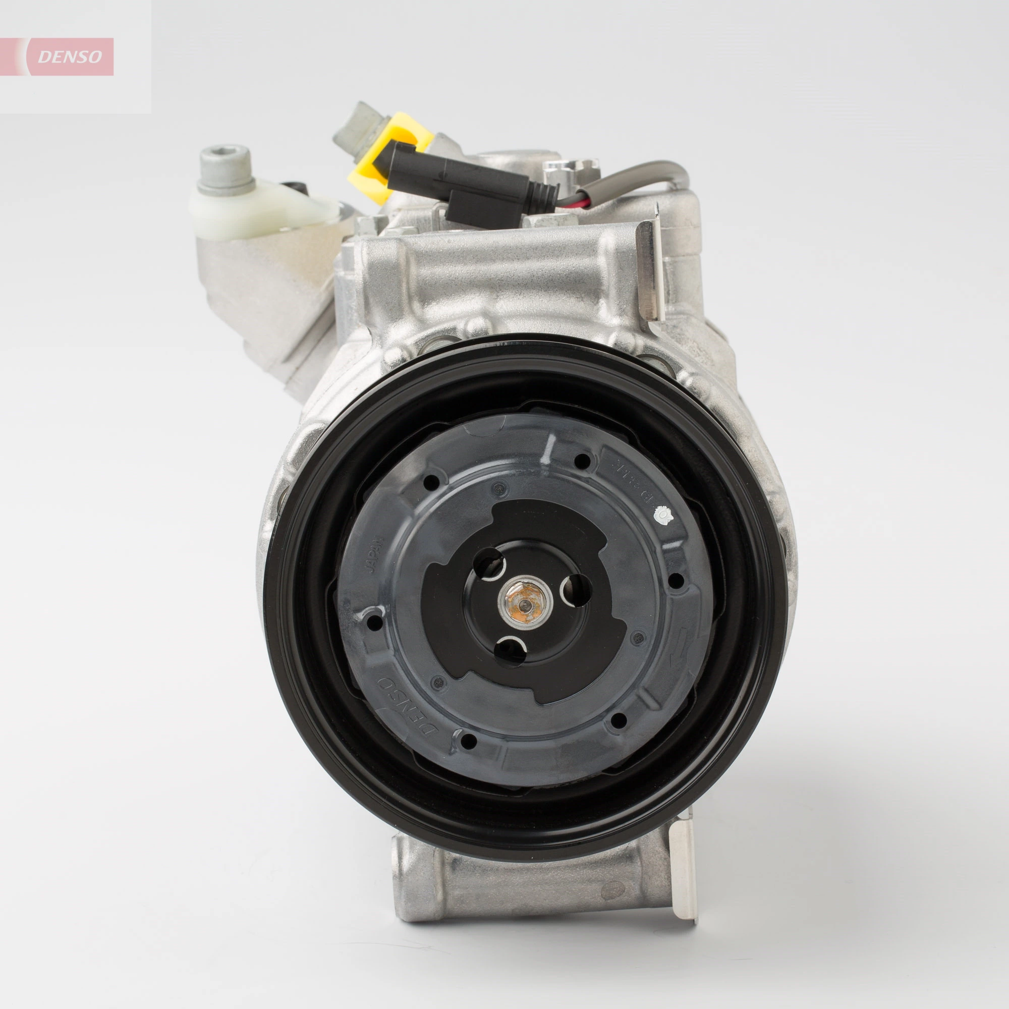 Компресор кондиціонера DCP05032 Denso