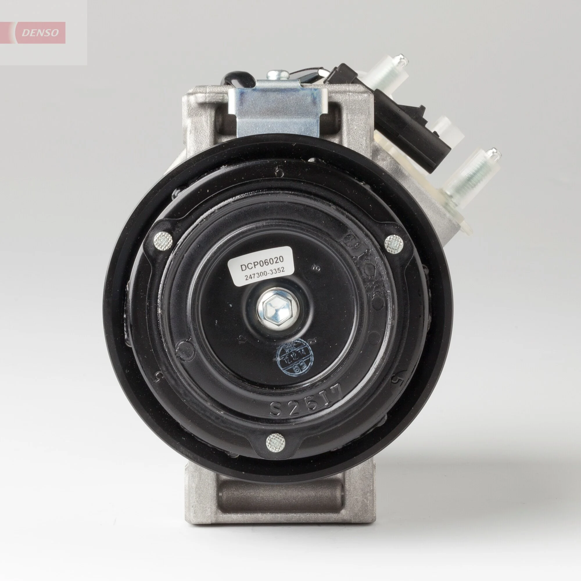 Компресор системи кондиціювання Denso DCP06020 ціна, від 353.17 USD