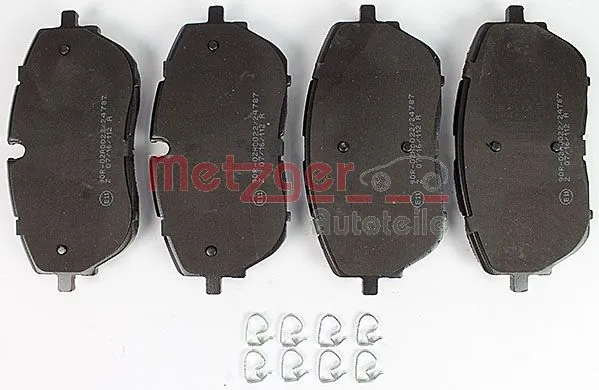 Передні тормозні колодки 1675991980 Peugeot/Citroen