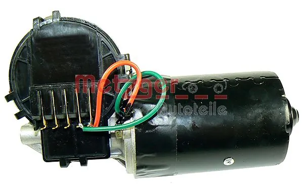 390241132 Bosch Мотор склоочисника скла (трапеції)