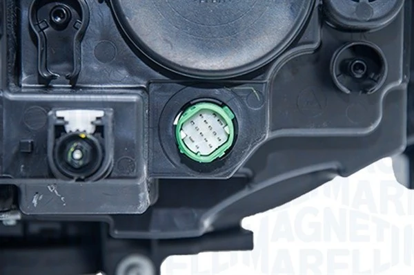 Фара правая Magneti Marelli 712105701110 ціна, від 405.13 USD