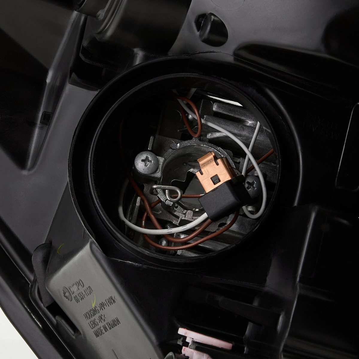 Фара ліва передня Polcar 60B1091E