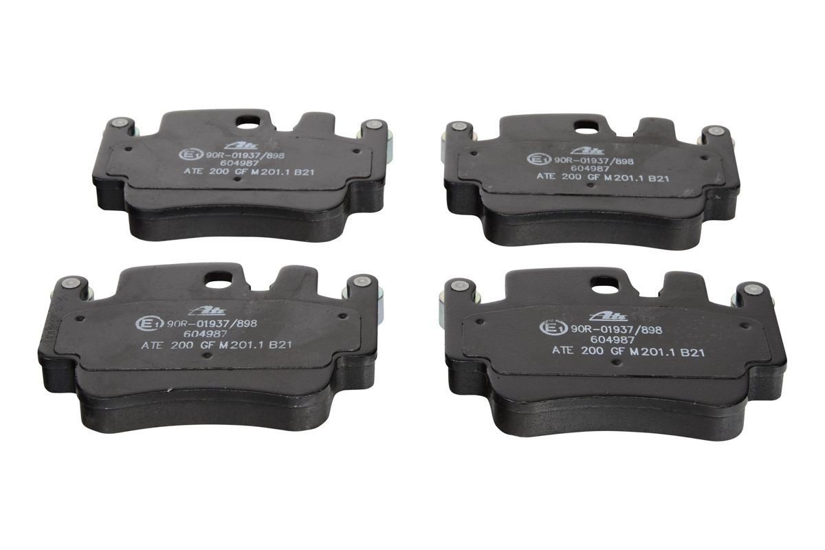 51834265 Massey Ferguson Передні гальмівні колодки