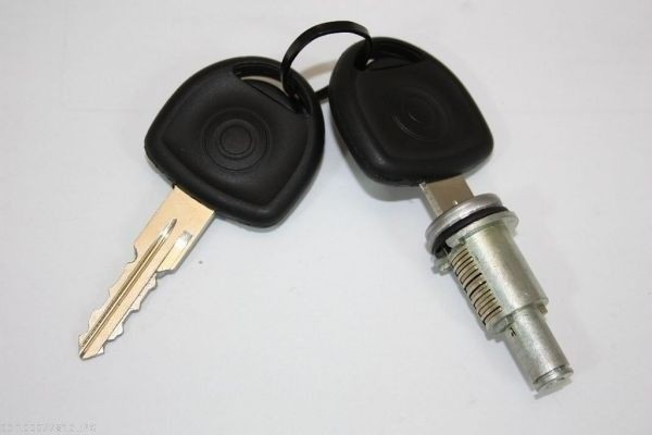 100077810 Dello/Automega Лічинка замка дверей передніх, лівої
