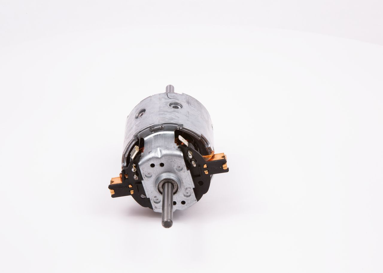 Моторчик пічки Bosch 0130111130