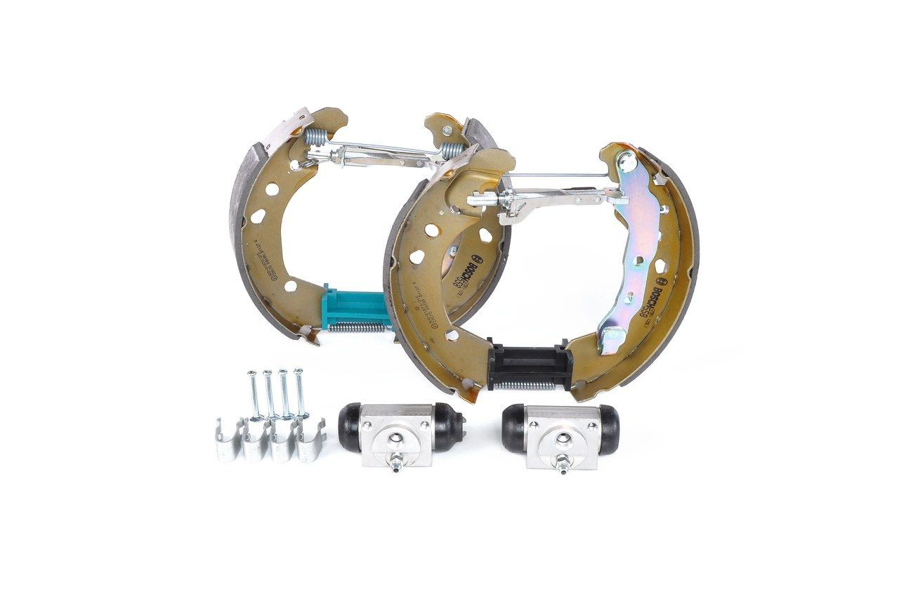 Купити 0204114626 Bosch Колодки гальмові задні, барабанні