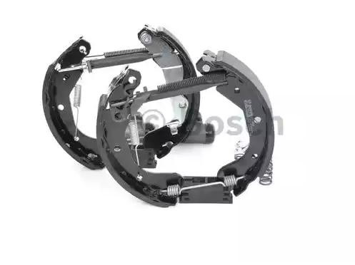 Купити 0204114659 Bosch Колодки гальмові задні, барабанні