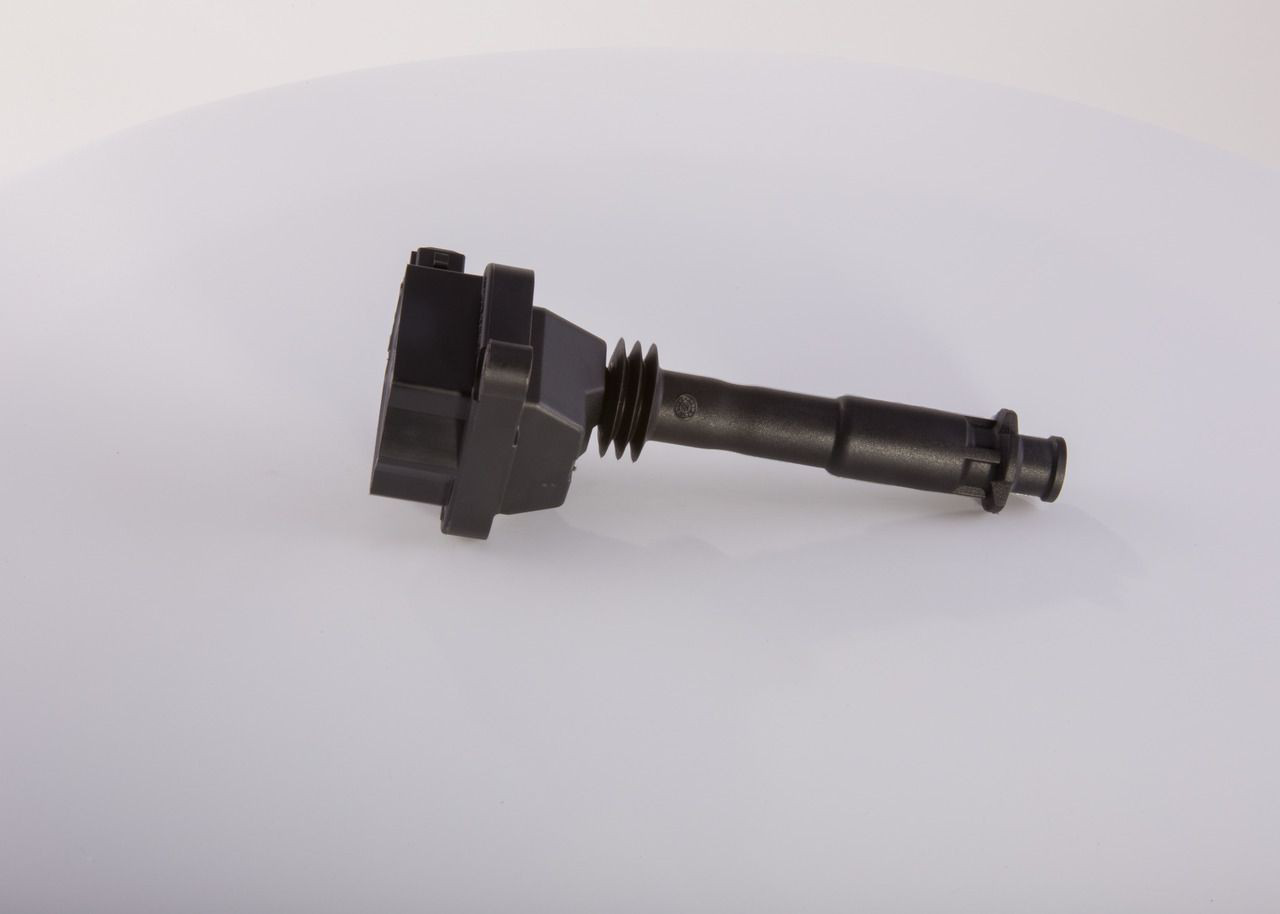 Котушка запалювання Bosch 0221504006 ціна, від 19.72 USD