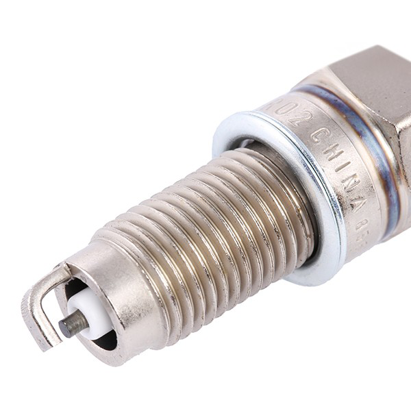 Свічки автомобільні Bosch 0241135520 ціна, від 5.63 USD