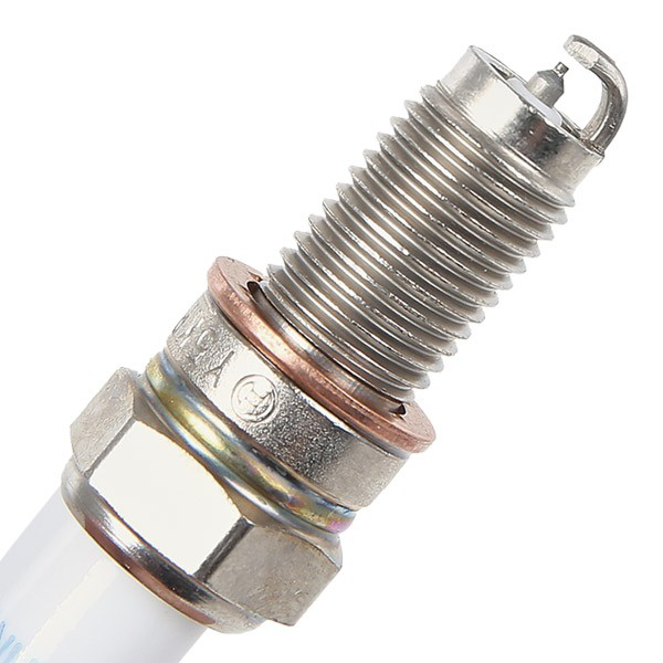 Свічки автомобільні Bosch 0241145523 ціна, від 14.92 USD