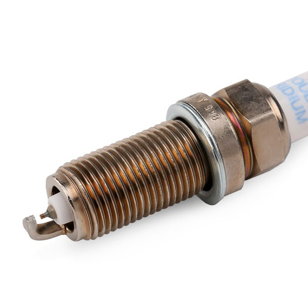 Свічки автомобільні Bosch 0242236593 ціна, від 12.61 USD