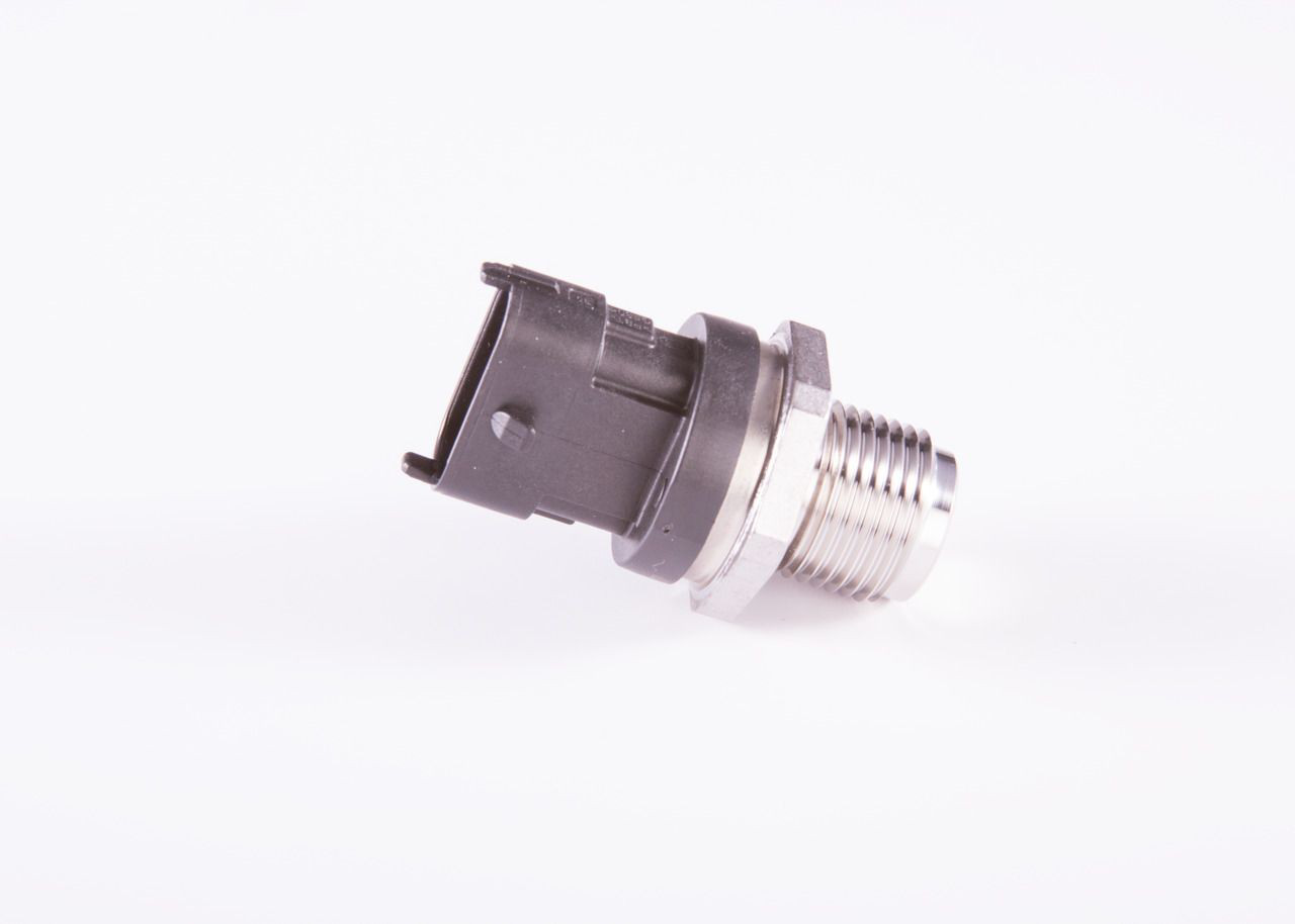Датчик тиску палива Bosch 0281002930 ціна, від 127.65 USD