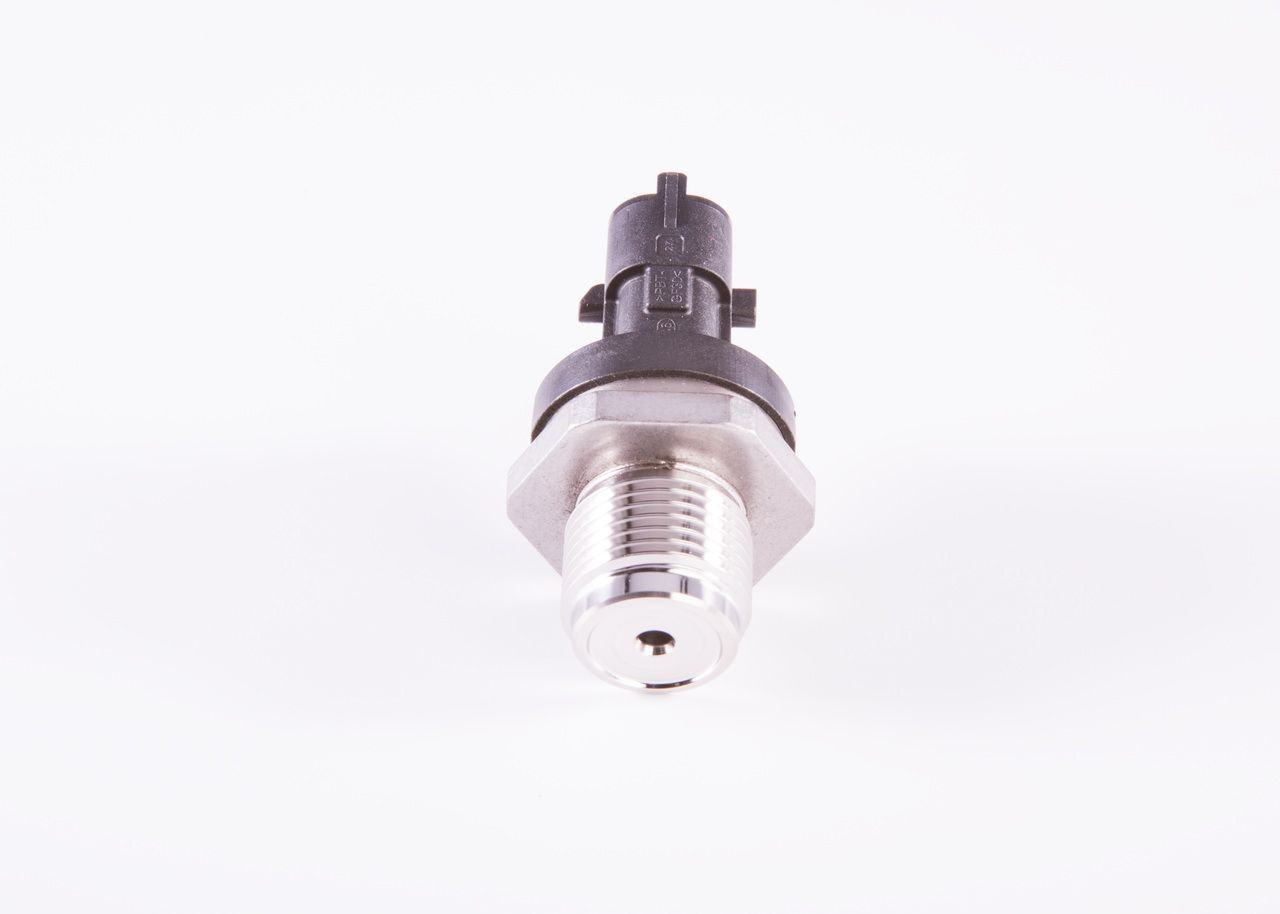 Датчик тиску палива Bosch 0281006053