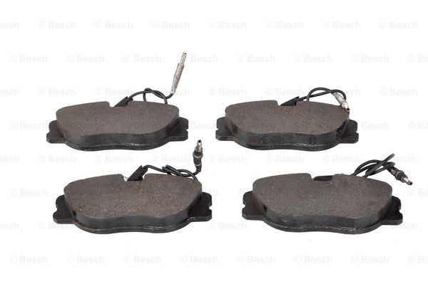 Купити 0986424033 Bosch Колодки гальмівні передні, дискові
