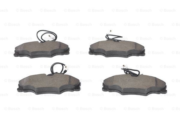 Купити 0986424227 Bosch Колодки гальмівні передні, дискові