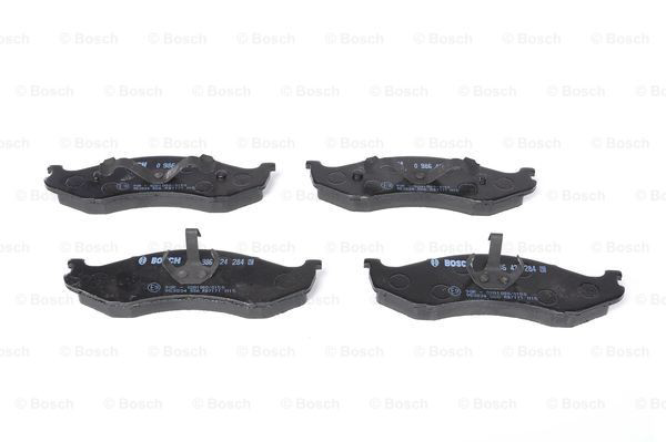 Купити 0986424284 Bosch Колодки гальмівні передні, дискові