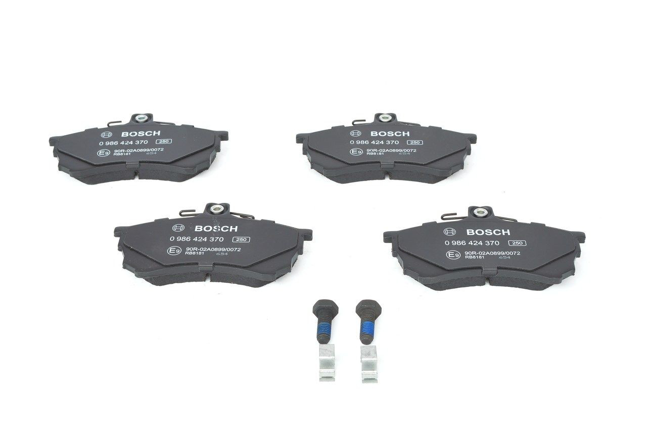 0986424370 Bosch Передні гальмівні колодки