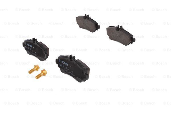 Гальмівні колодки Bosch 0986424470 ціна, від 27.96 USD