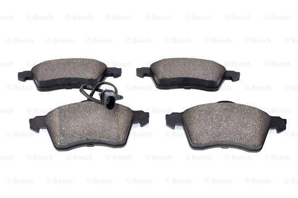 Передні тормозні колодки 0986424537 Bosch