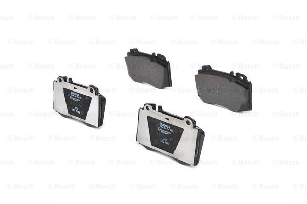 Купити 0986424705 Bosch Колодки гальмівні передні, дискові
