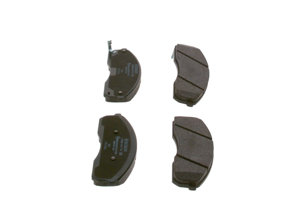Купити 0986424714 Bosch Колодки гальмівні передні, дискові