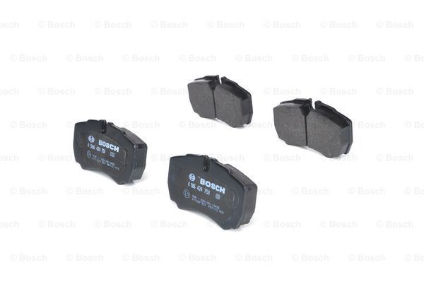 Задні дискові колодки Bosch 0986424750