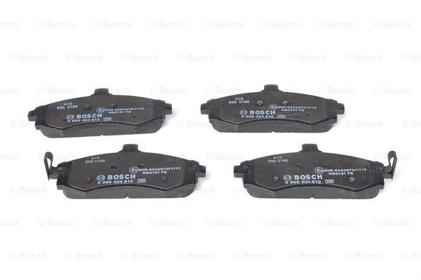 0986424810 Bosch Передні гальмівні колодки