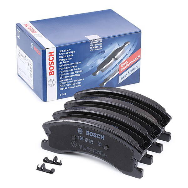 Купити 0986424823 Bosch Колодки гальмівні передні, дискові