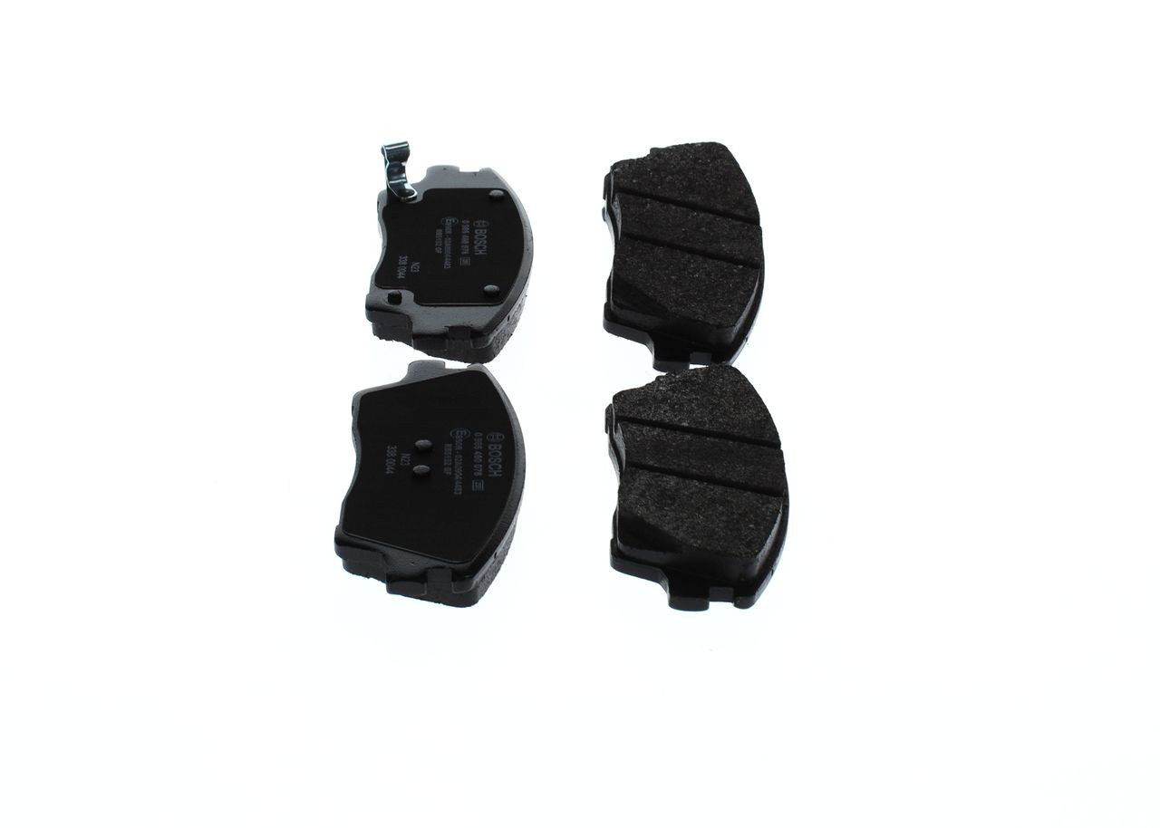 0986460076 Bosch Передні гальмівні колодки