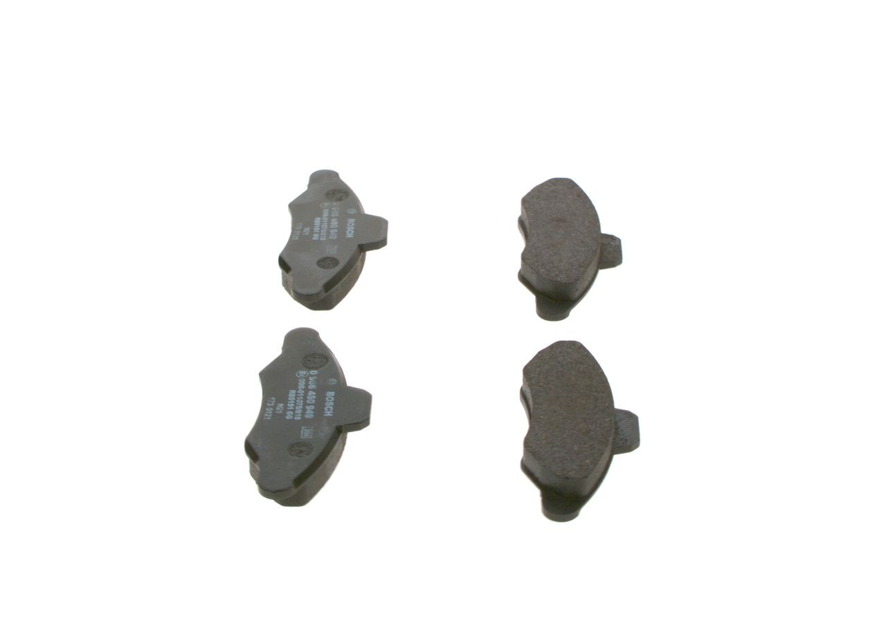 Передні тормозні колодки 0986460949 Bosch