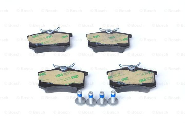 Задні гальмівні колодки Bosch 0986461769 ціна, від 21.07 USD