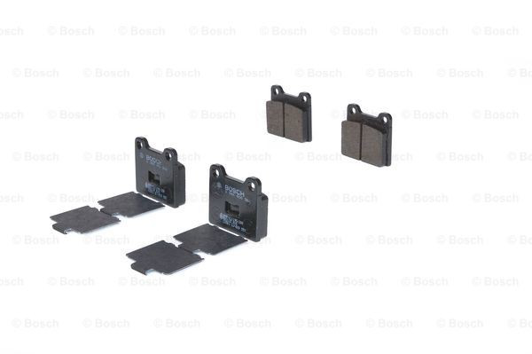 Задні гальмівні колодки Bosch 0986466302 ціна, від 15.23 USD