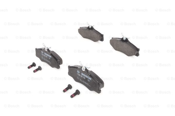 Гальмівні колодки Bosch 0986469790 ціна, від 20.23 USD