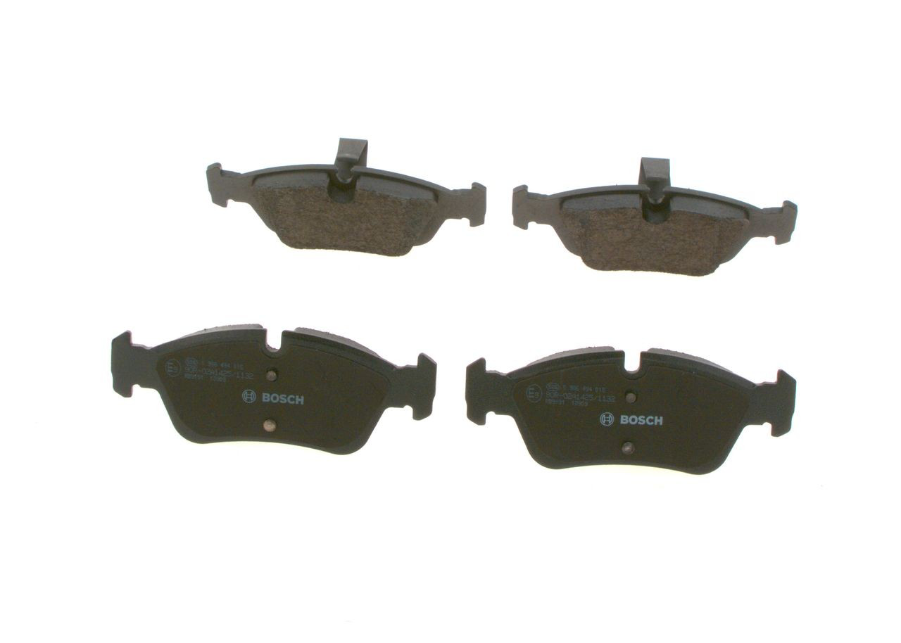 Передні тормозні колодки 0986494015 Bosch